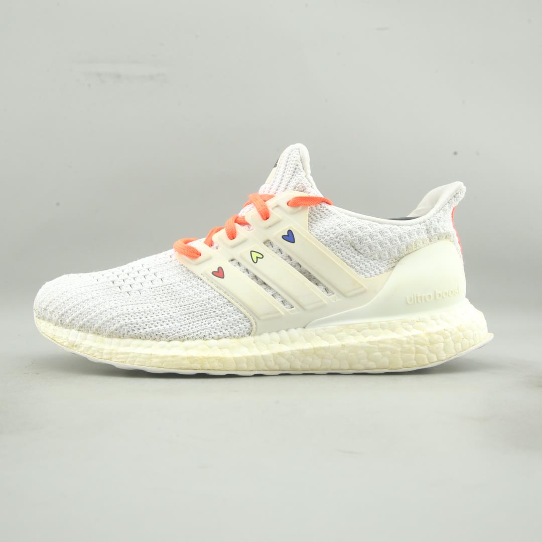 ADIDAS ULTRA BOOST 4.0 DNA