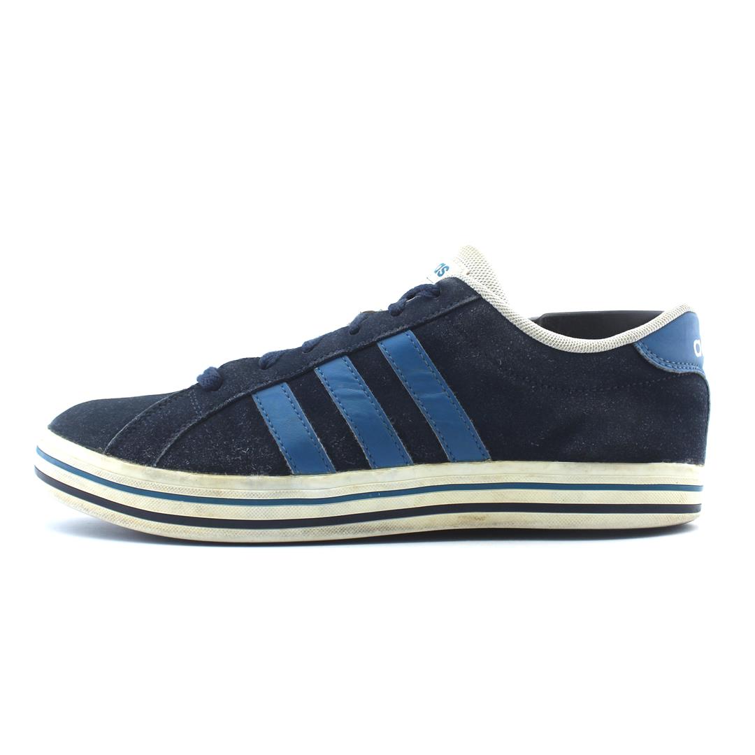ADIDAS .