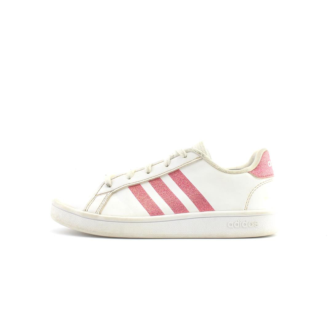 ADIDAS .