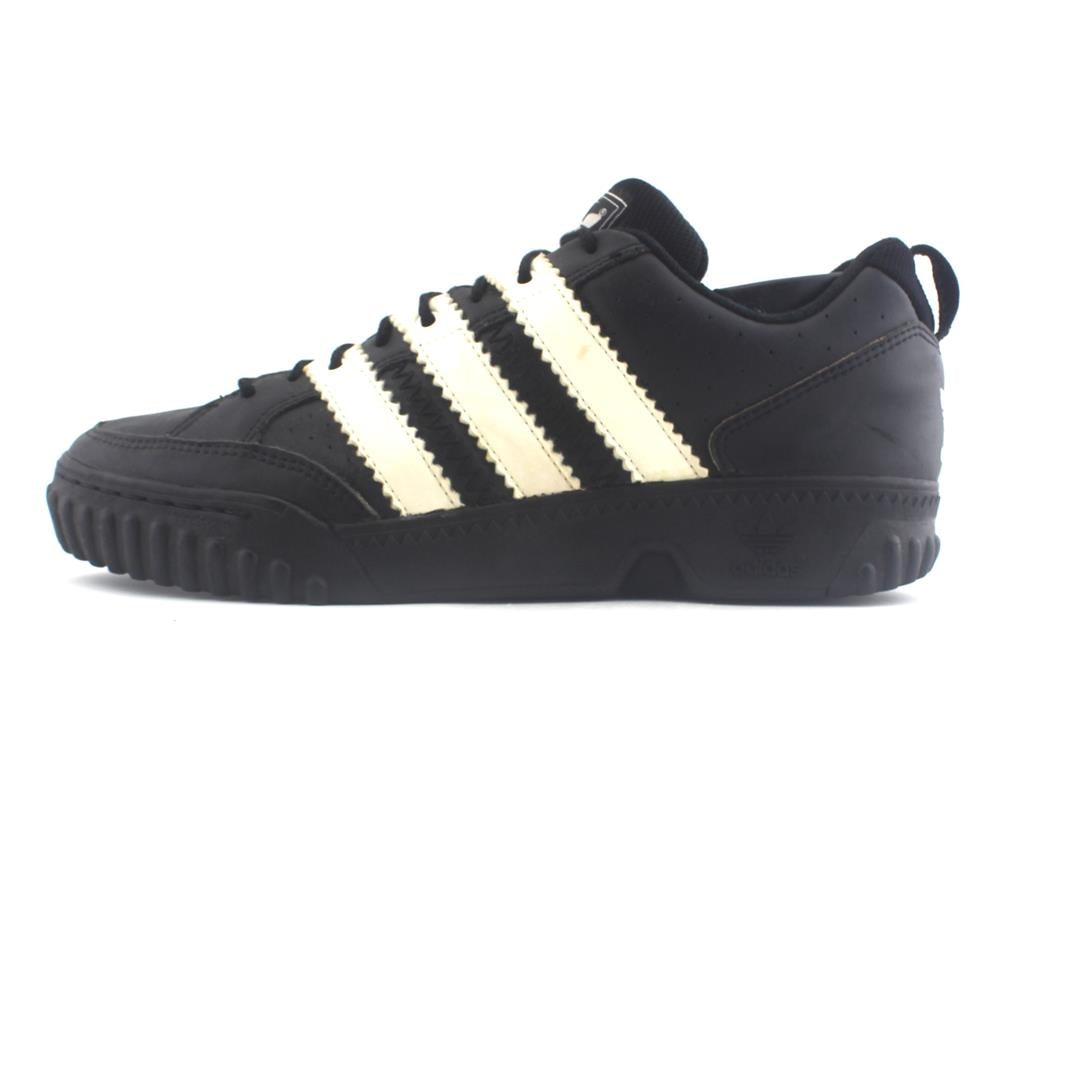 ADIDAS .