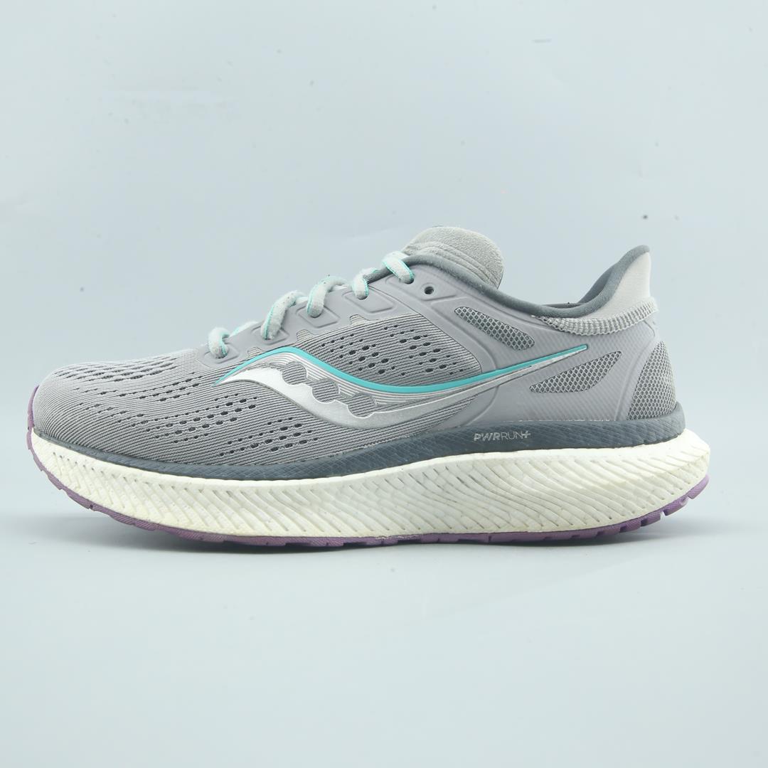 SAUCONY  HURRICANE 23
