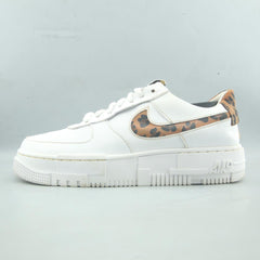 NIKE AIR FORCE 1 LOW PIXEL SE