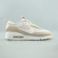 NIKE  AIR MAX 90 FUTURA