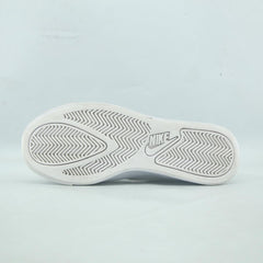 NIKE COURT ROYALE AC