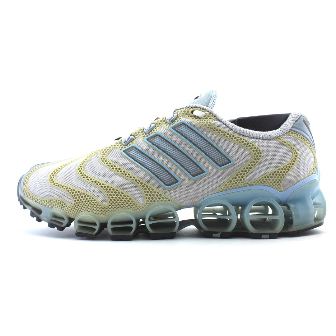 ADIDAS .