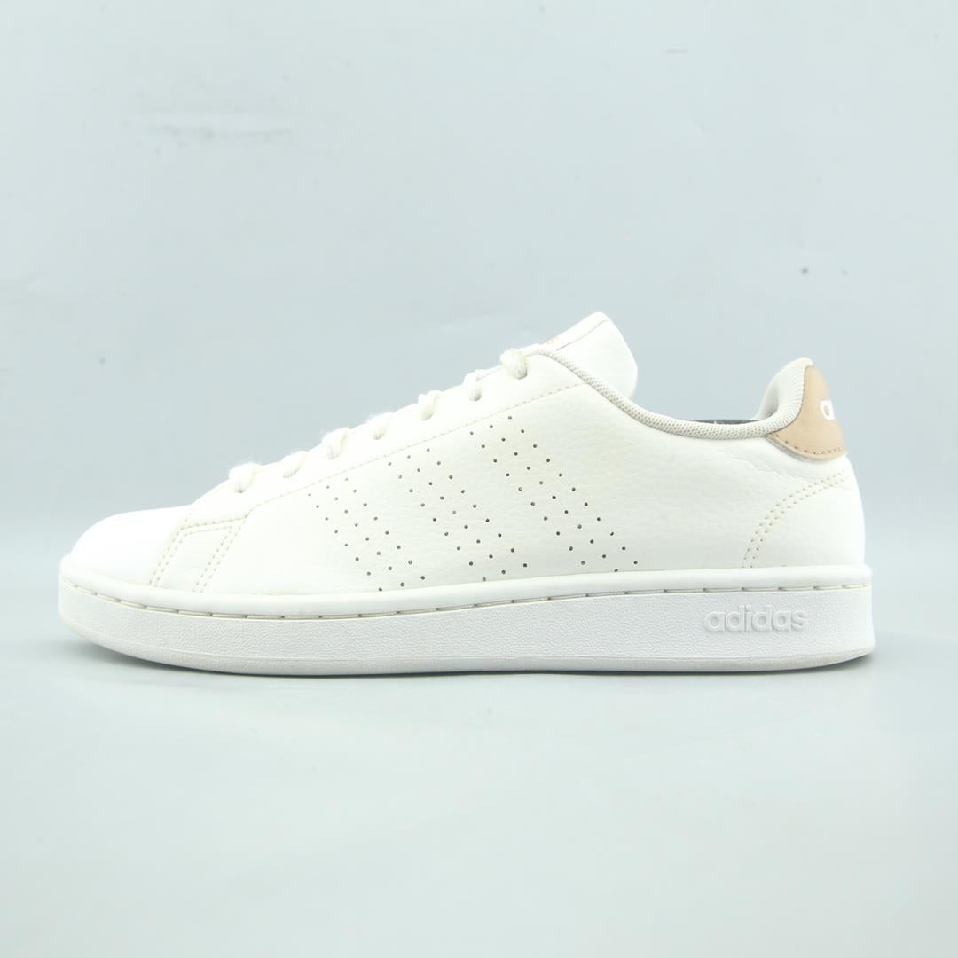 ADIDAS ADVANTAGE