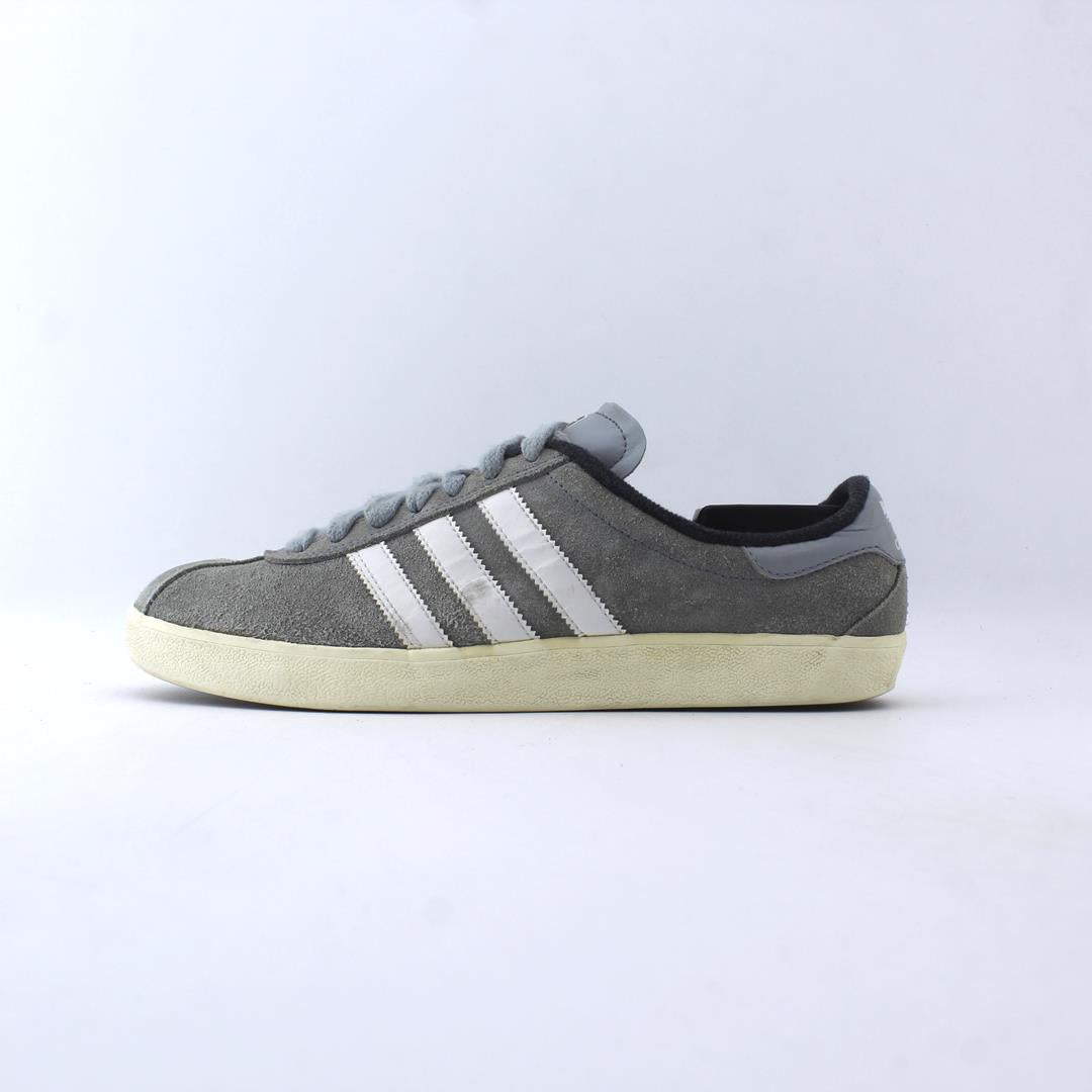 ADIDAS .