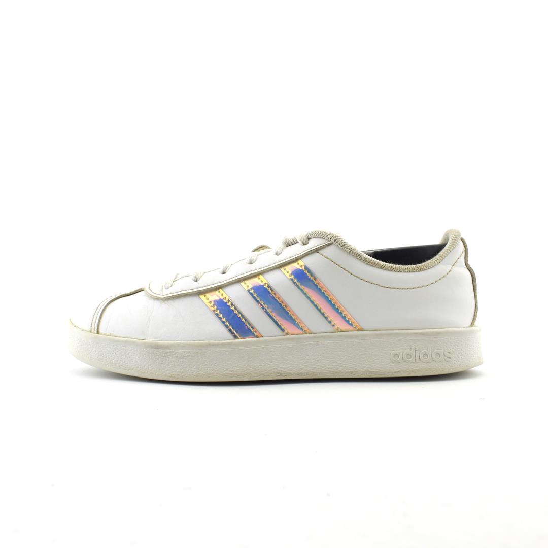 ADIDAS .