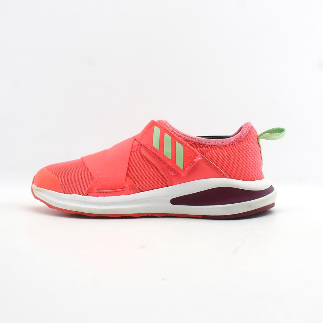 ADIDAS .