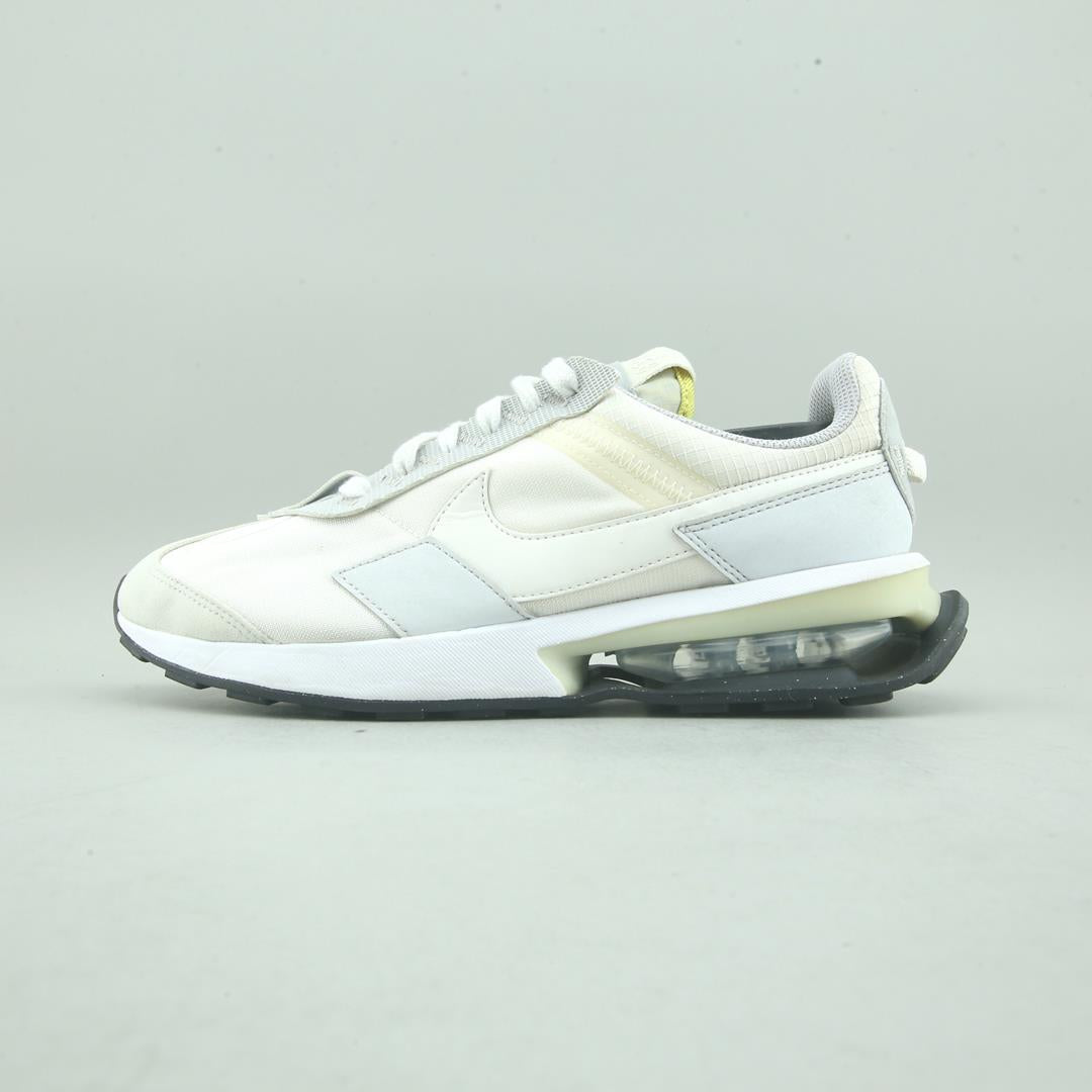 NIKE  AIR MAX PRE-DAY