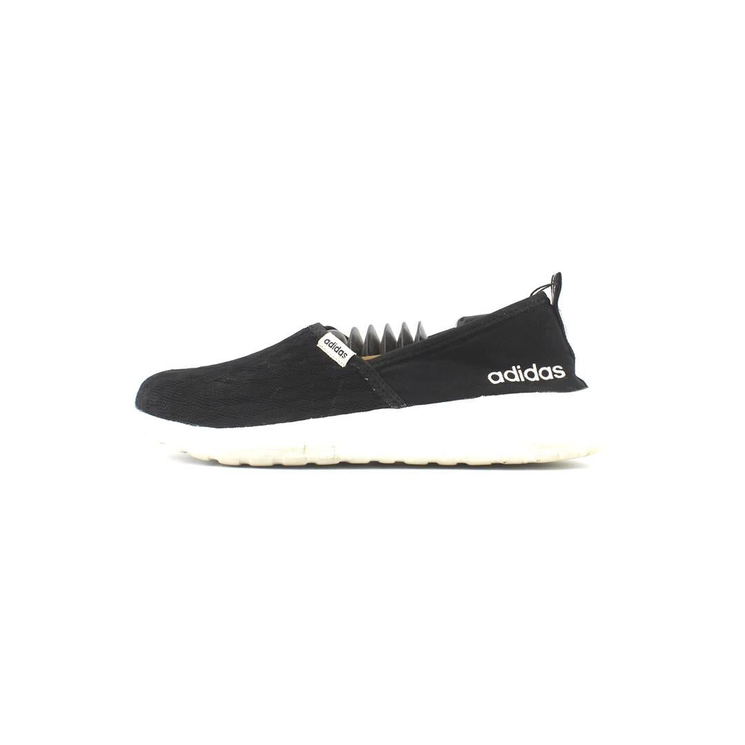 ADIDAS .