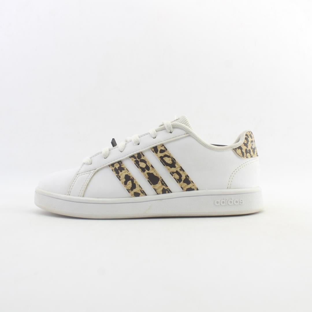 ADIDAS .