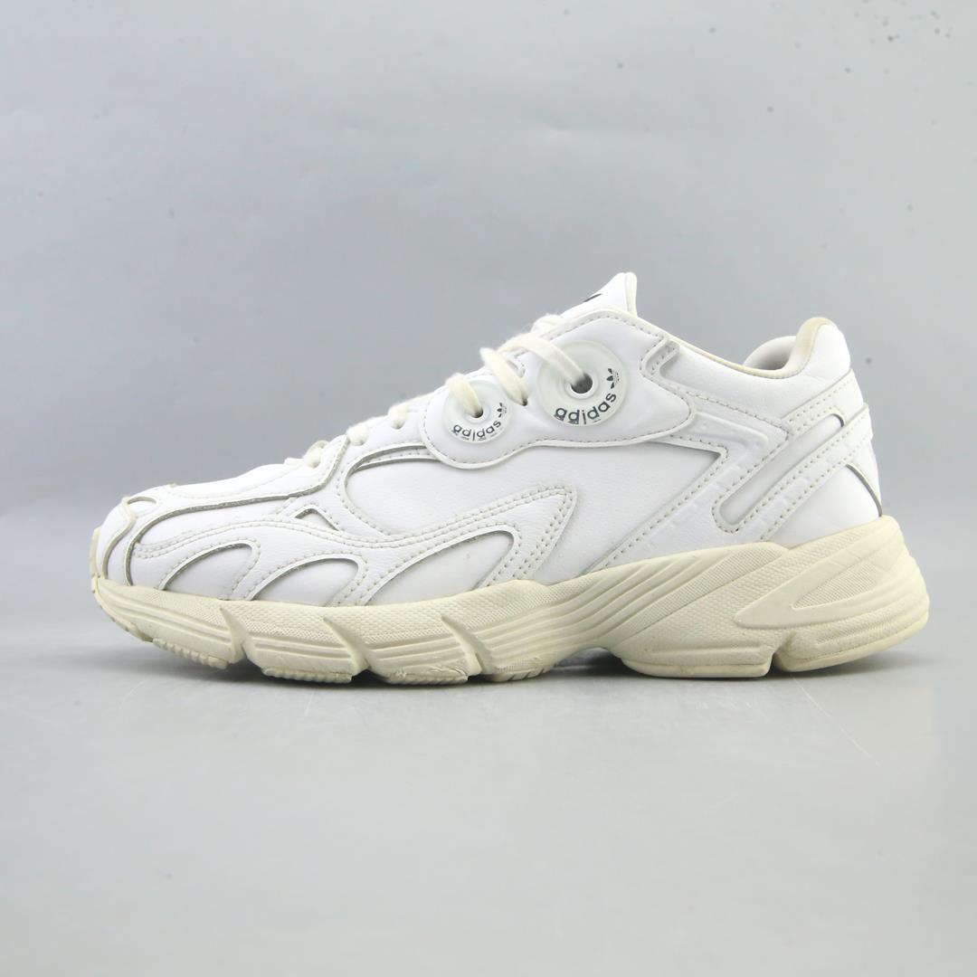 ADIDAS ASTIR
