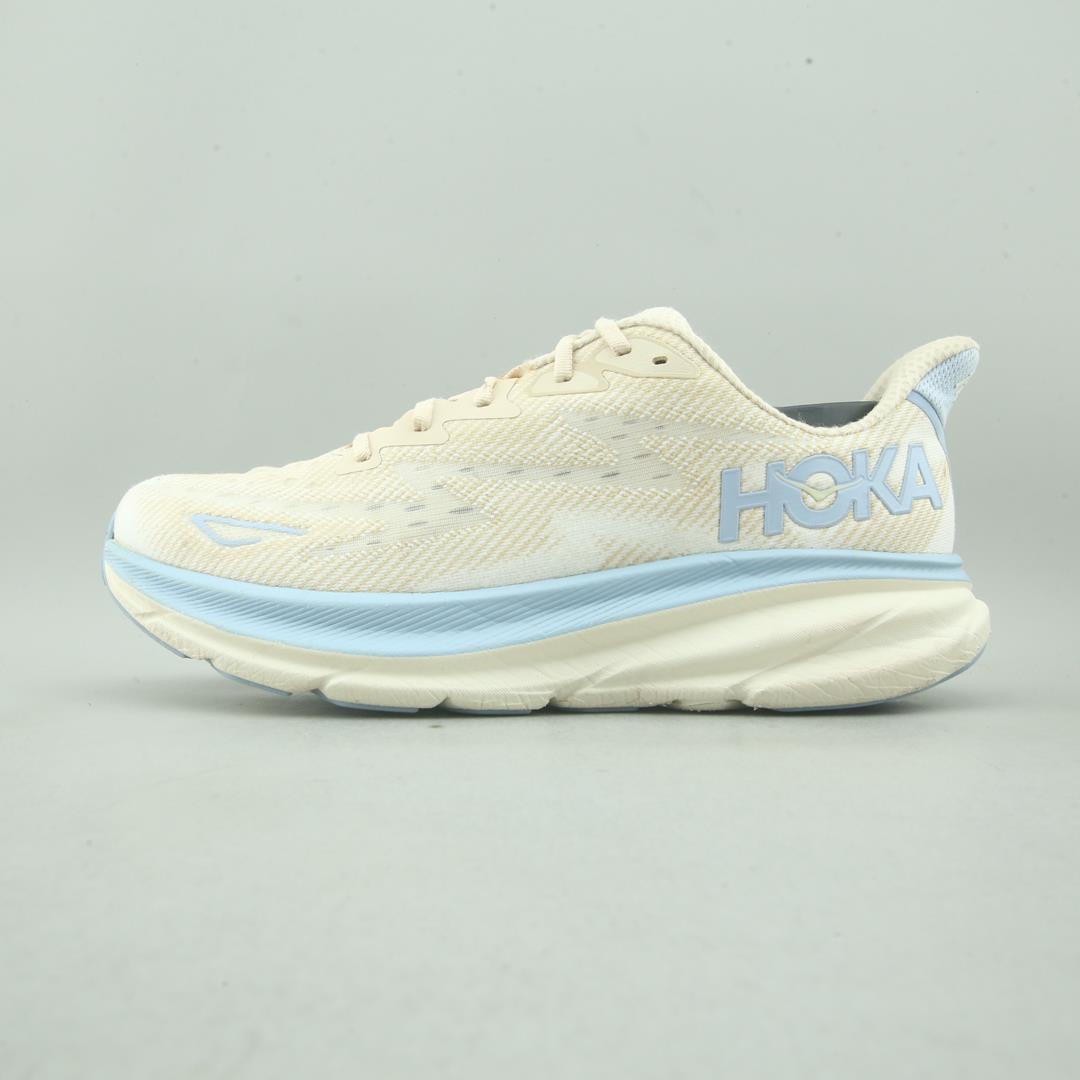 HOKA ONE ONE CLIFTON 9