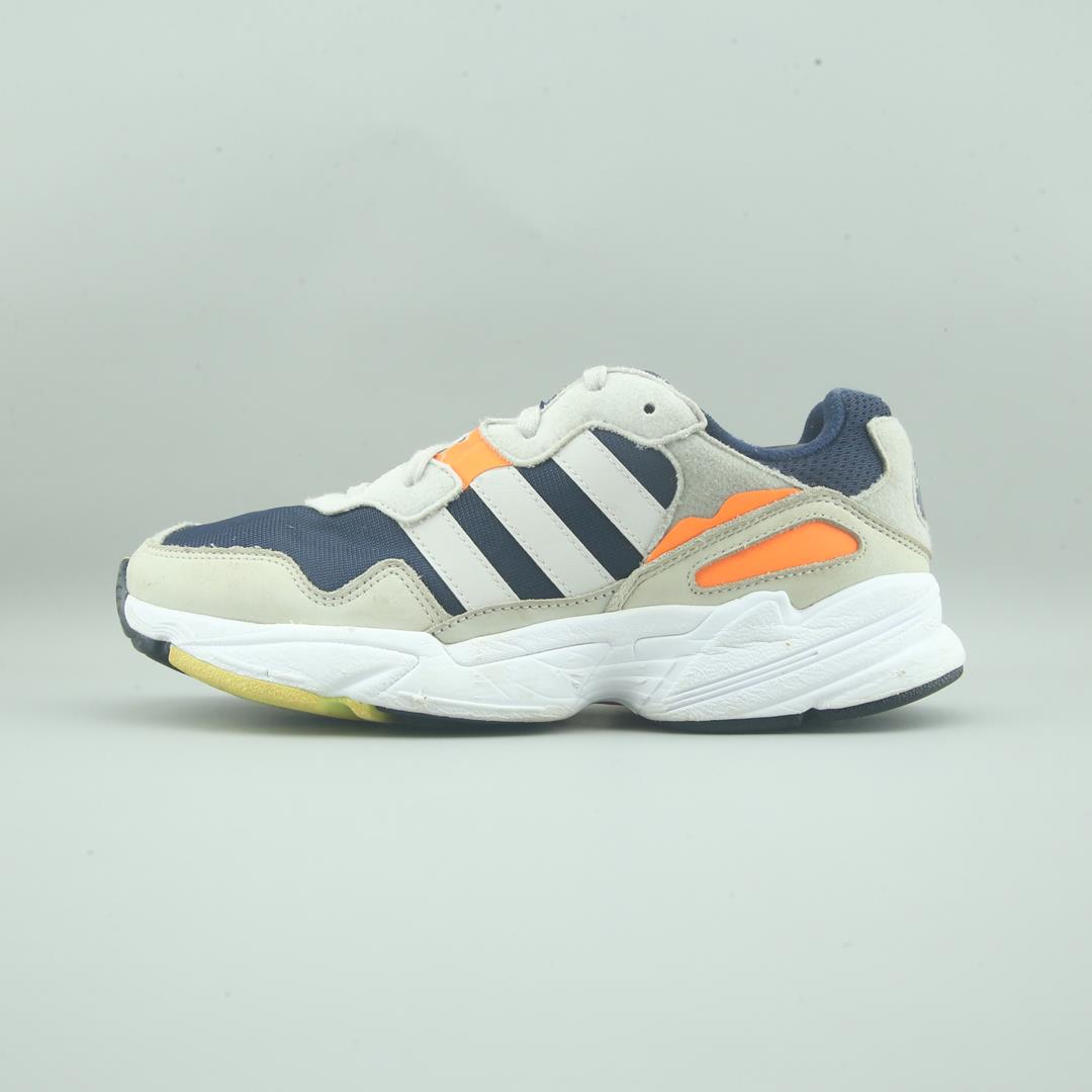 ADIDAS YUNG 96