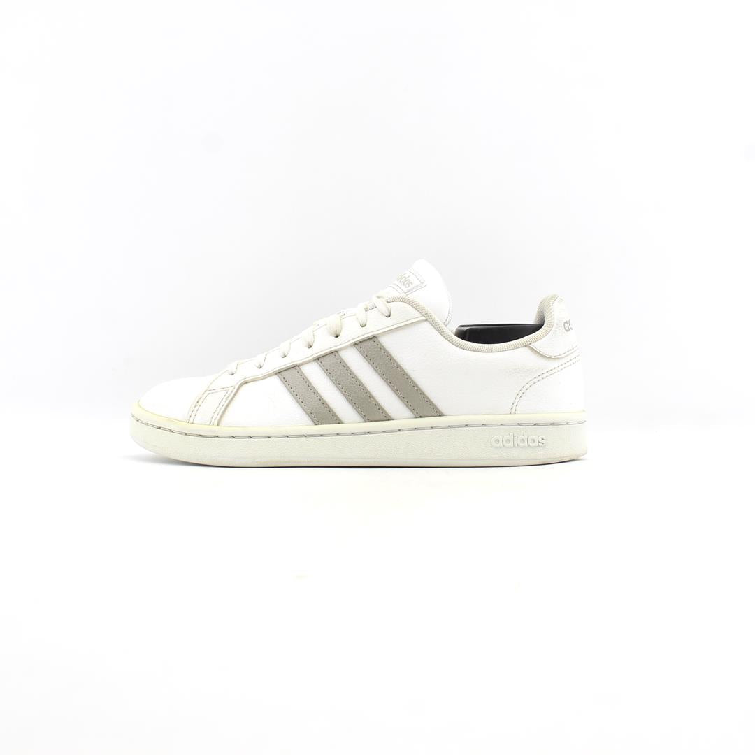 ADIDAS .