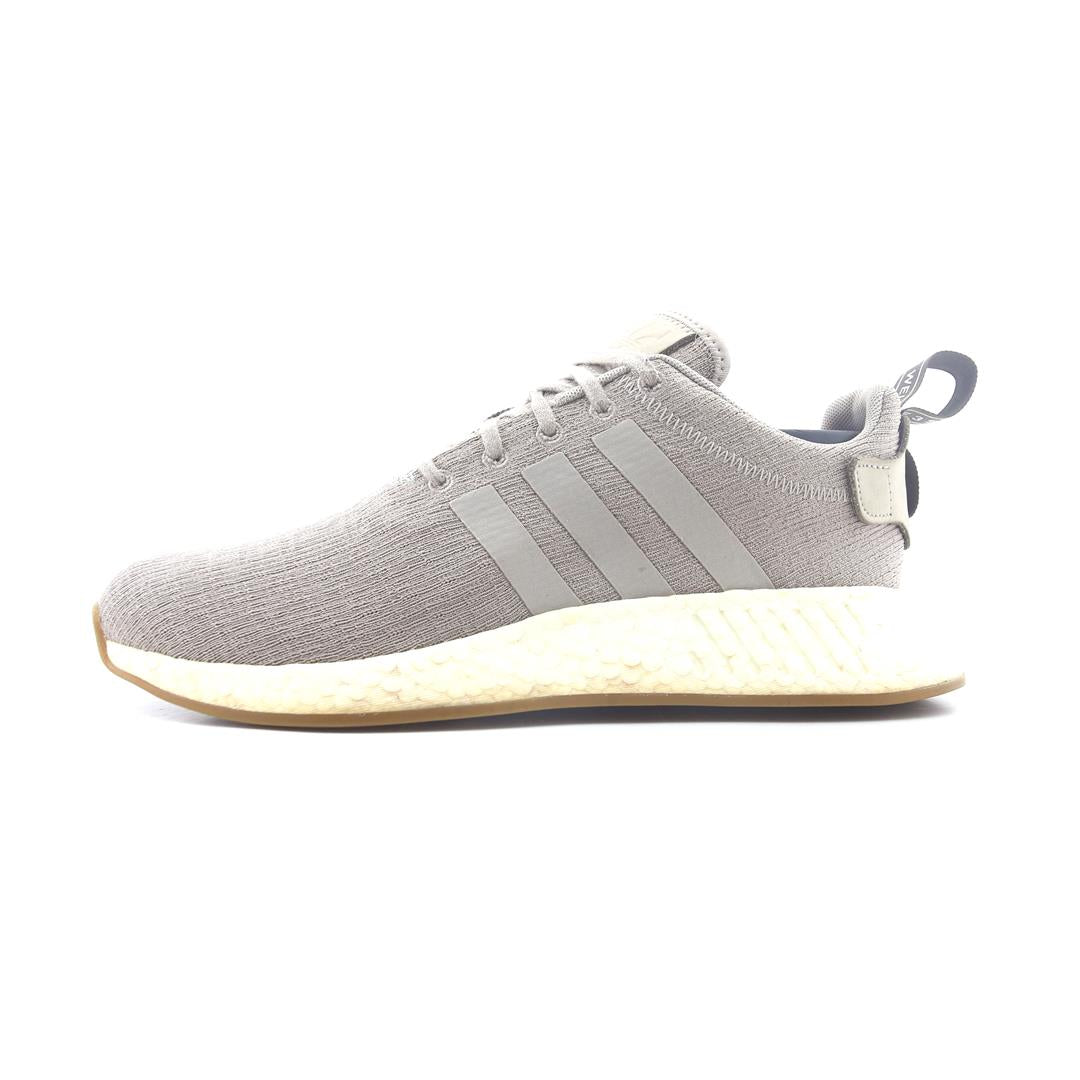 ADIDAS  NMD R2