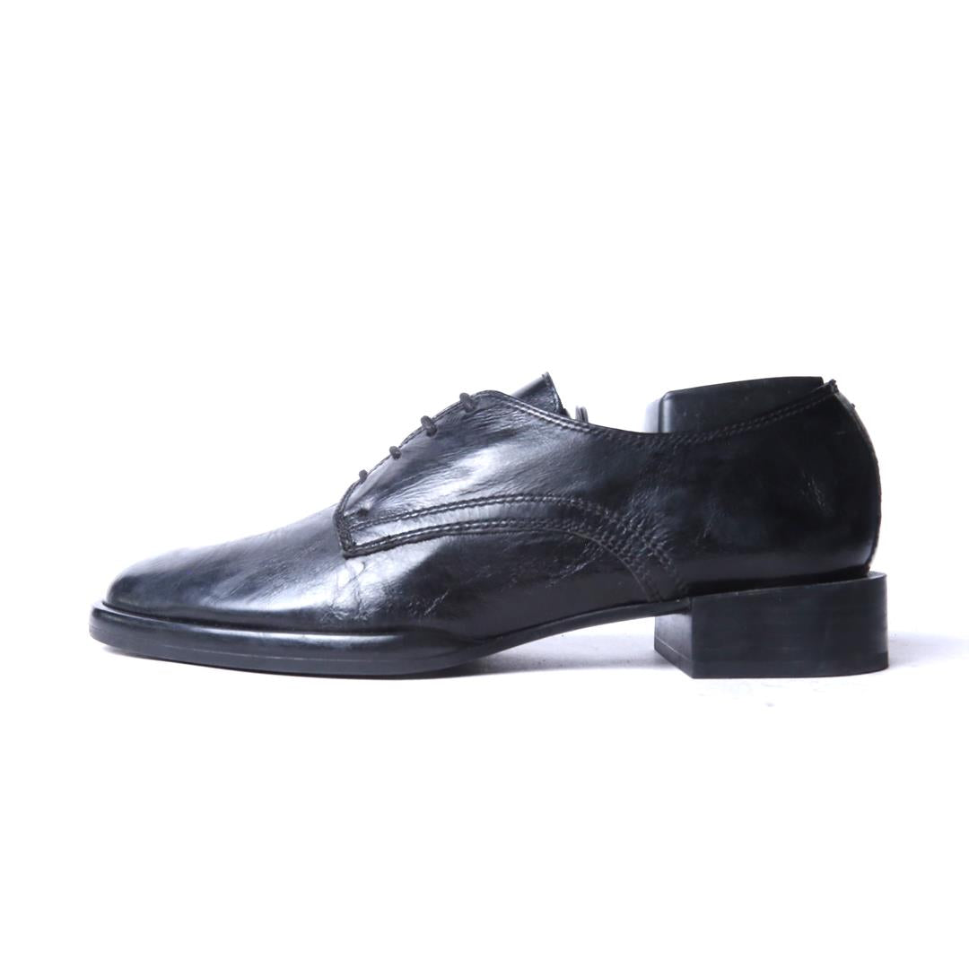 MASSIMO DUTTI. .