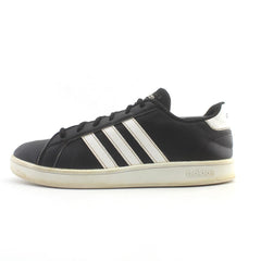ADIDAS .