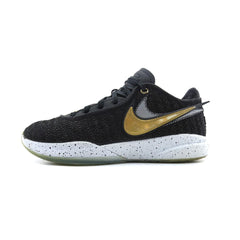 NIKE LEBRON 20