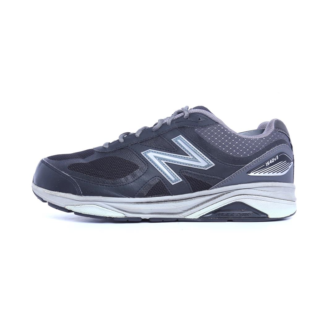NEW BALANCE 1540V3