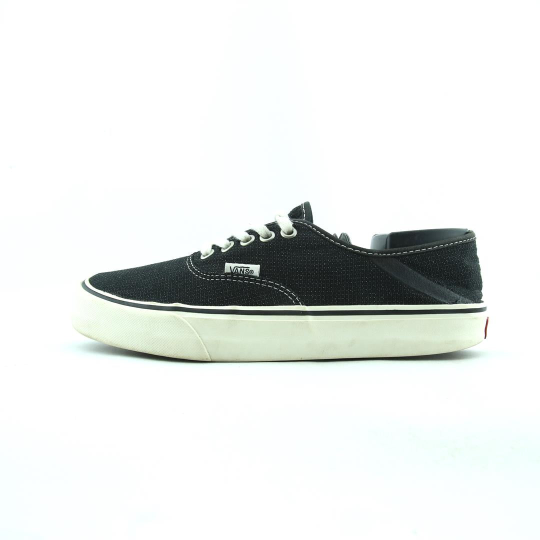 VANS AUTHENTIC