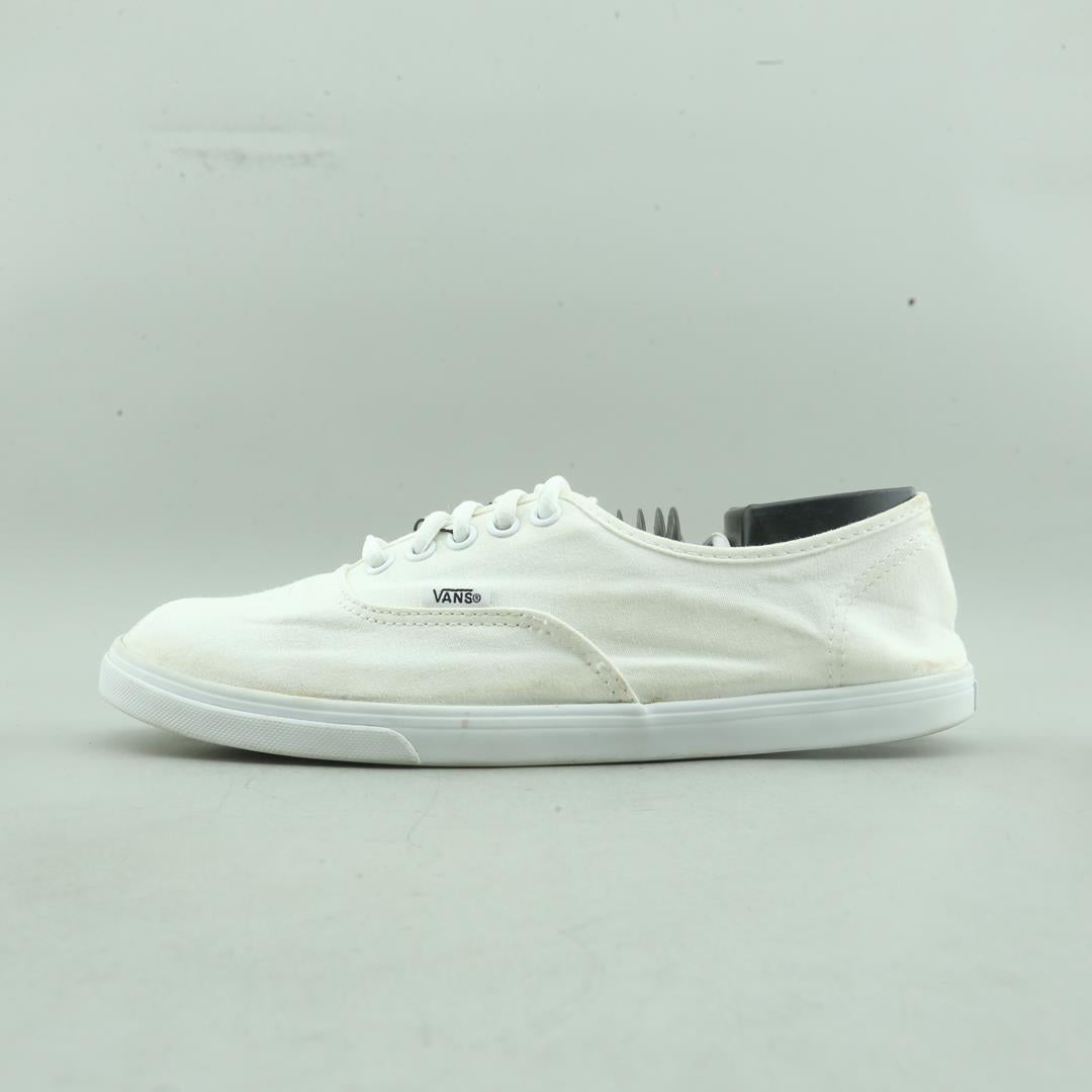 VANS AUTHENTIC