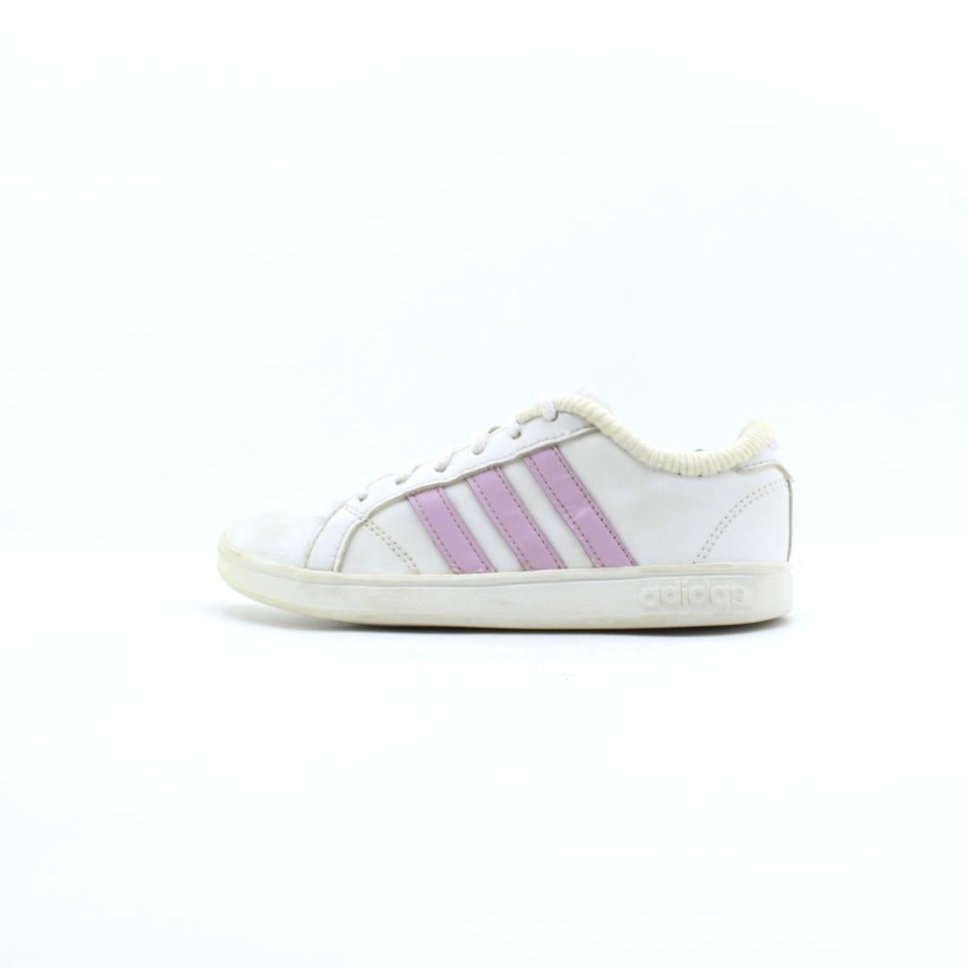 ADIDAS .