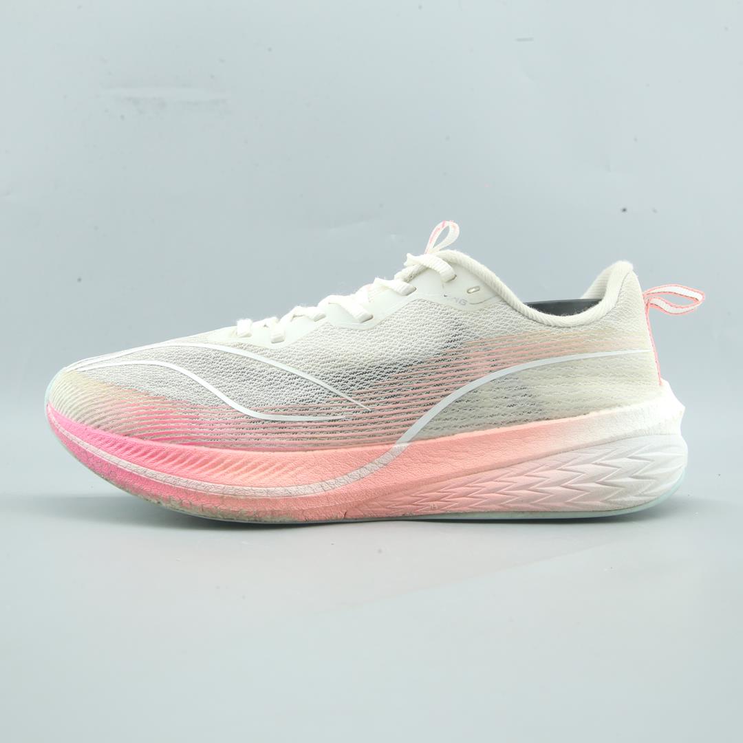 LI-NING DARK HORSE 6 PRO