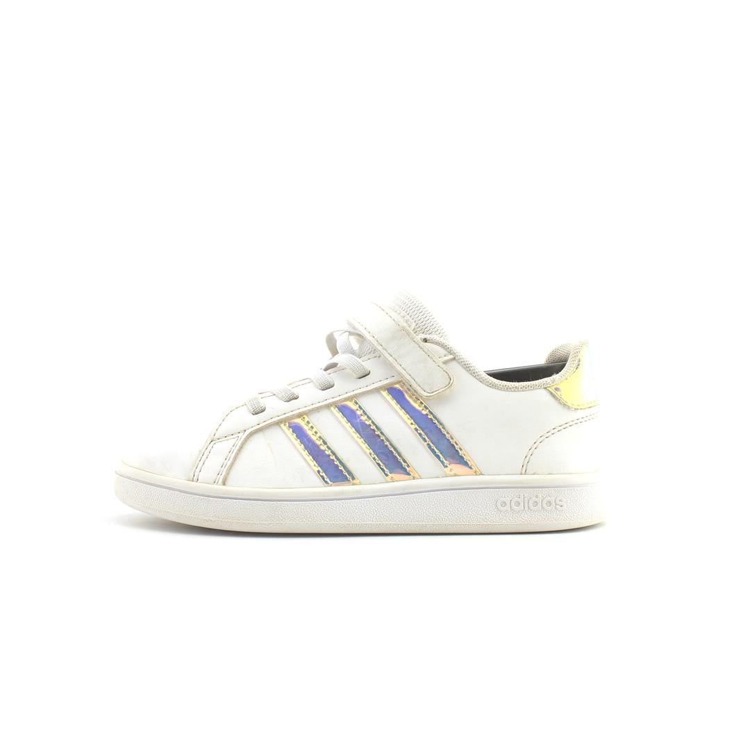 ADIDAS .