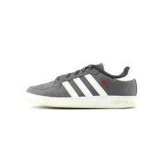 ADIDAS .