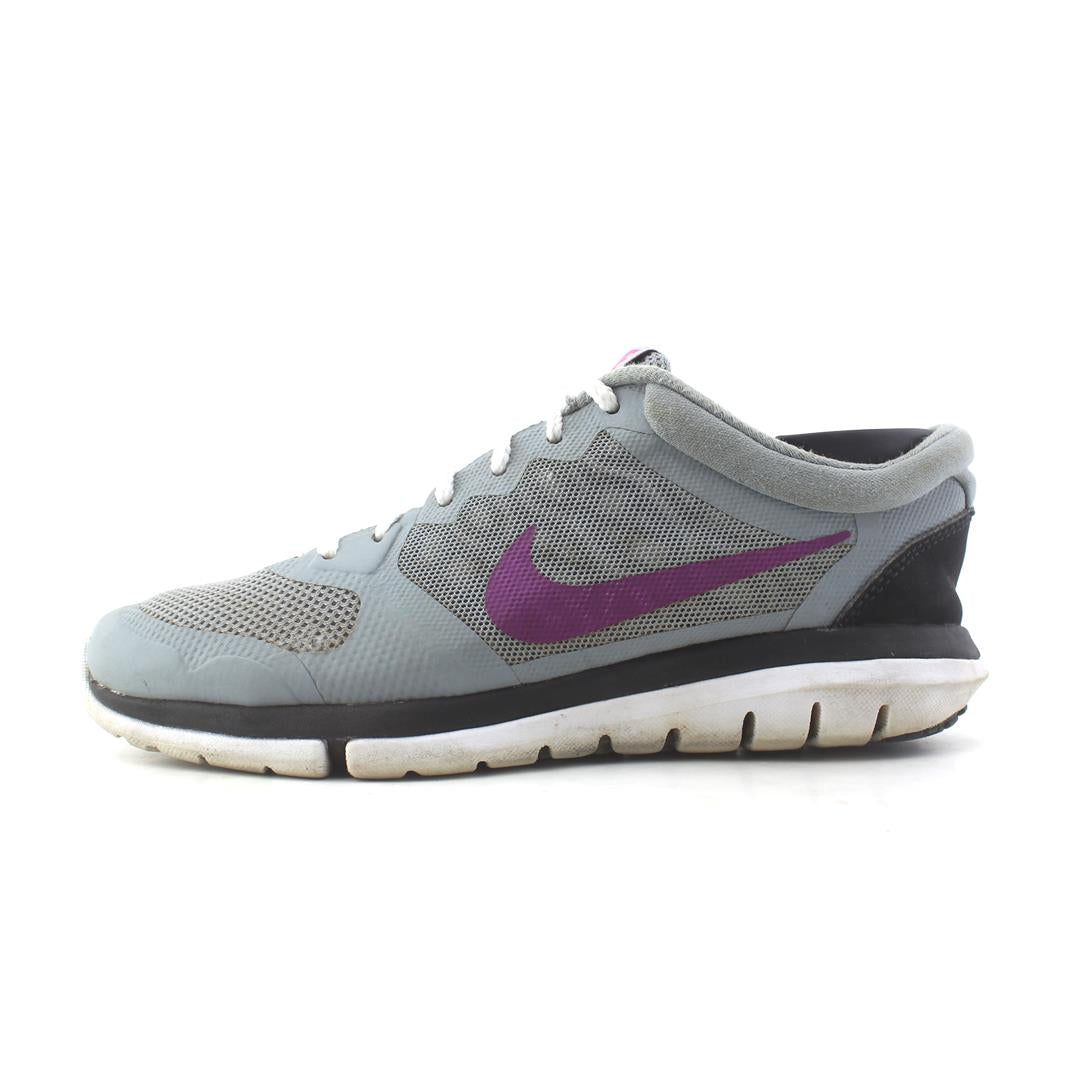 NIKE  FLEX 2015 RN