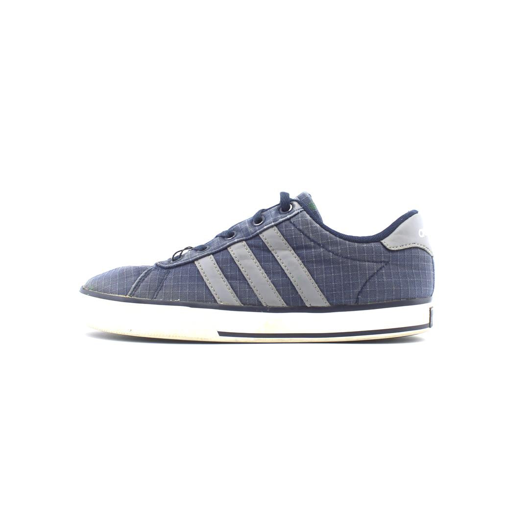 ADIDAS .