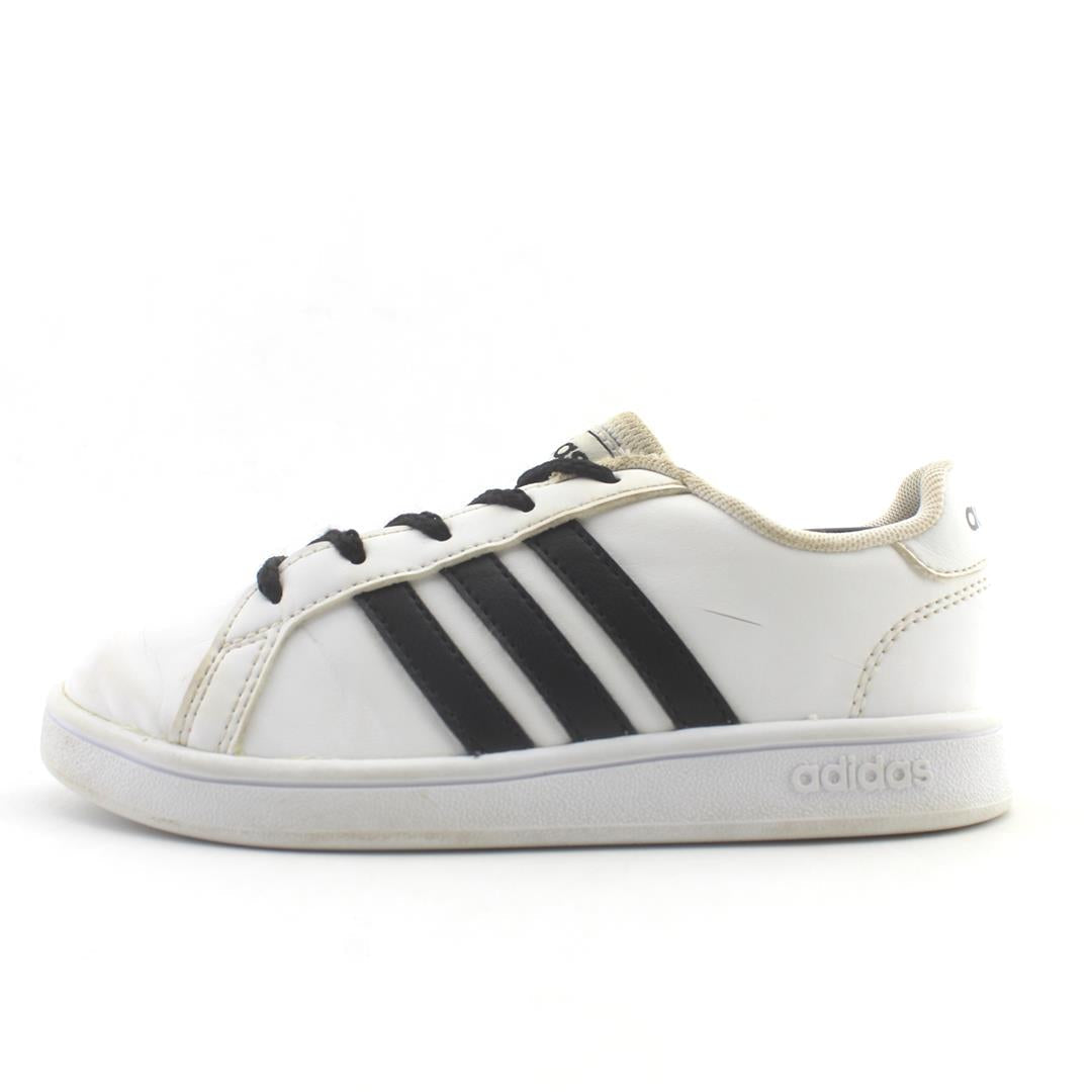 ADIDAS .