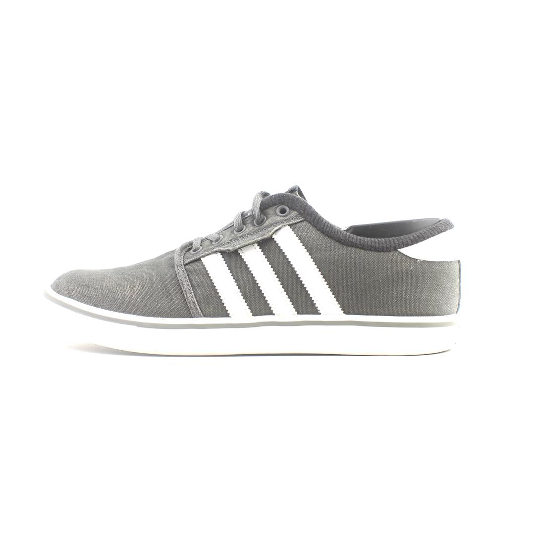 ADIDAS .