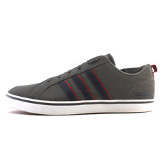 ADIDAS  VS PACE