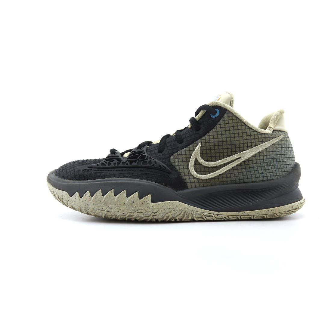 NIKE KYRIE 4 LOW