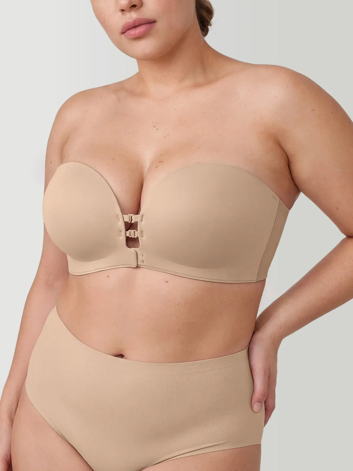 Plus-Size Women's Strapless Double Front Clasp Push-Up Bra (Fits D/DD/F/G/H Cups)