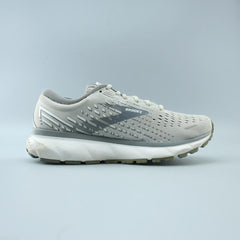 BROOKS GHOST 13