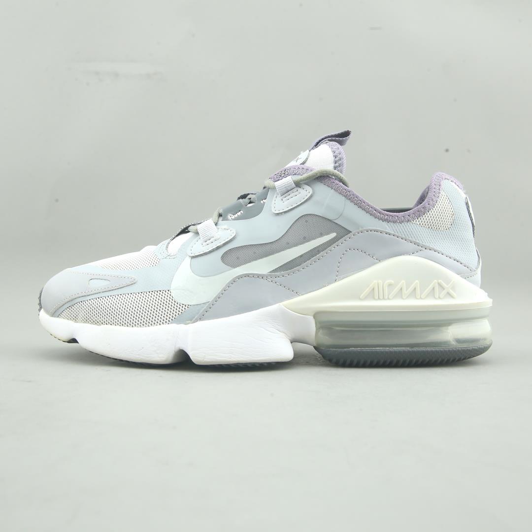 NIKE AIR MAX INFINITY 2