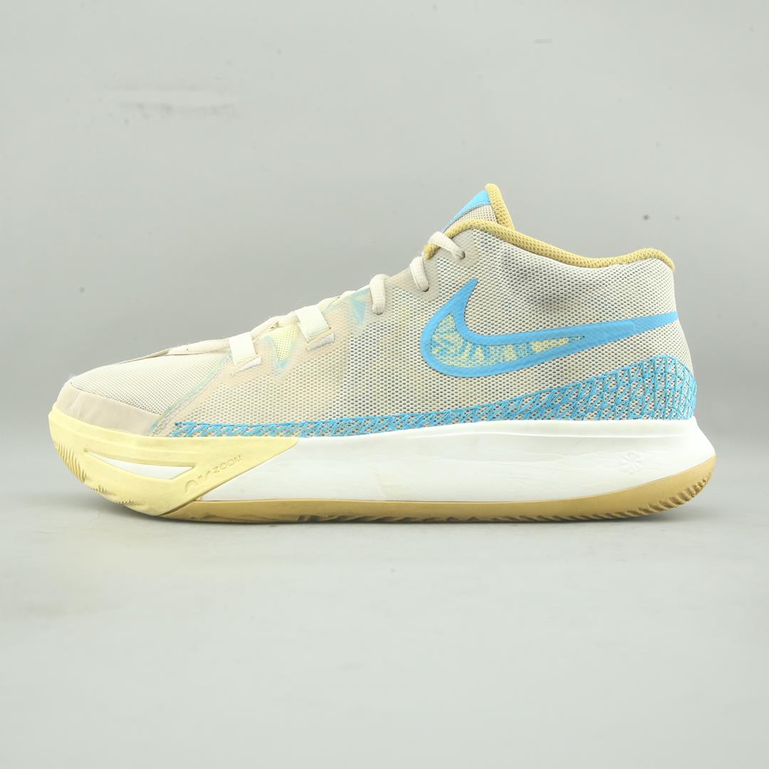 NIKE KYRIE FLYTRAP 6