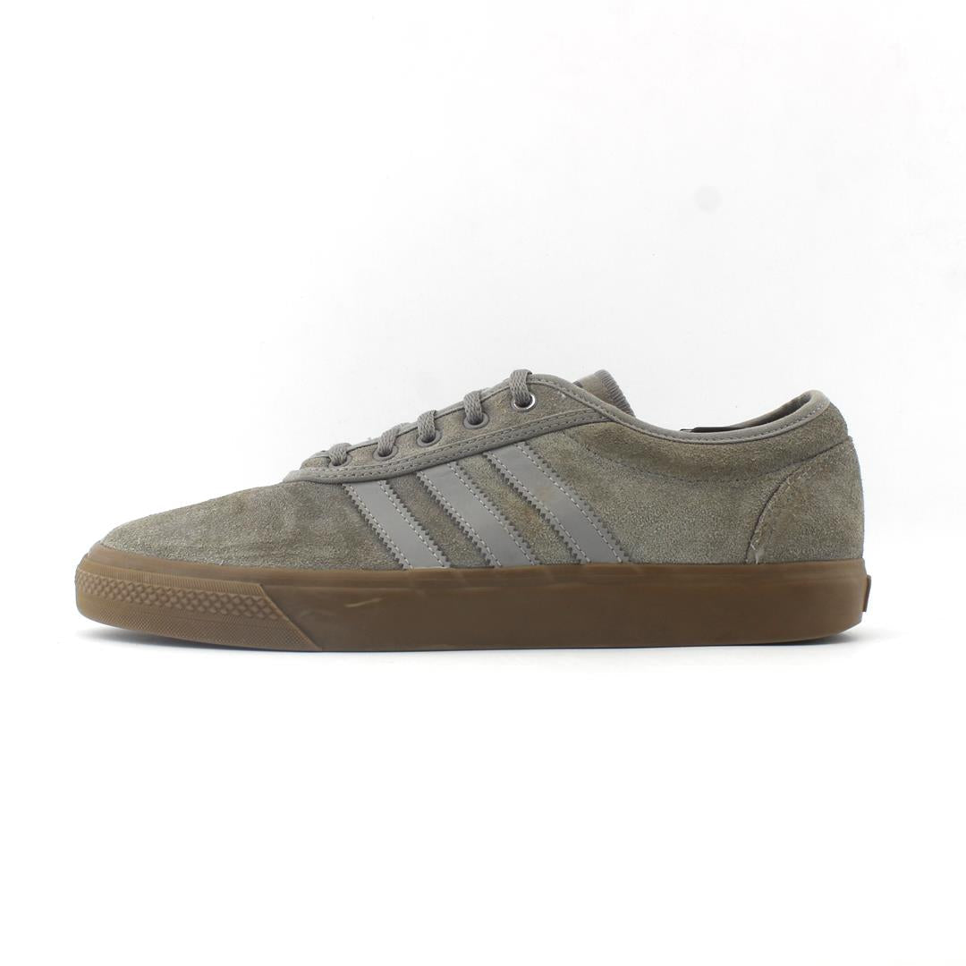 ADIDAS .