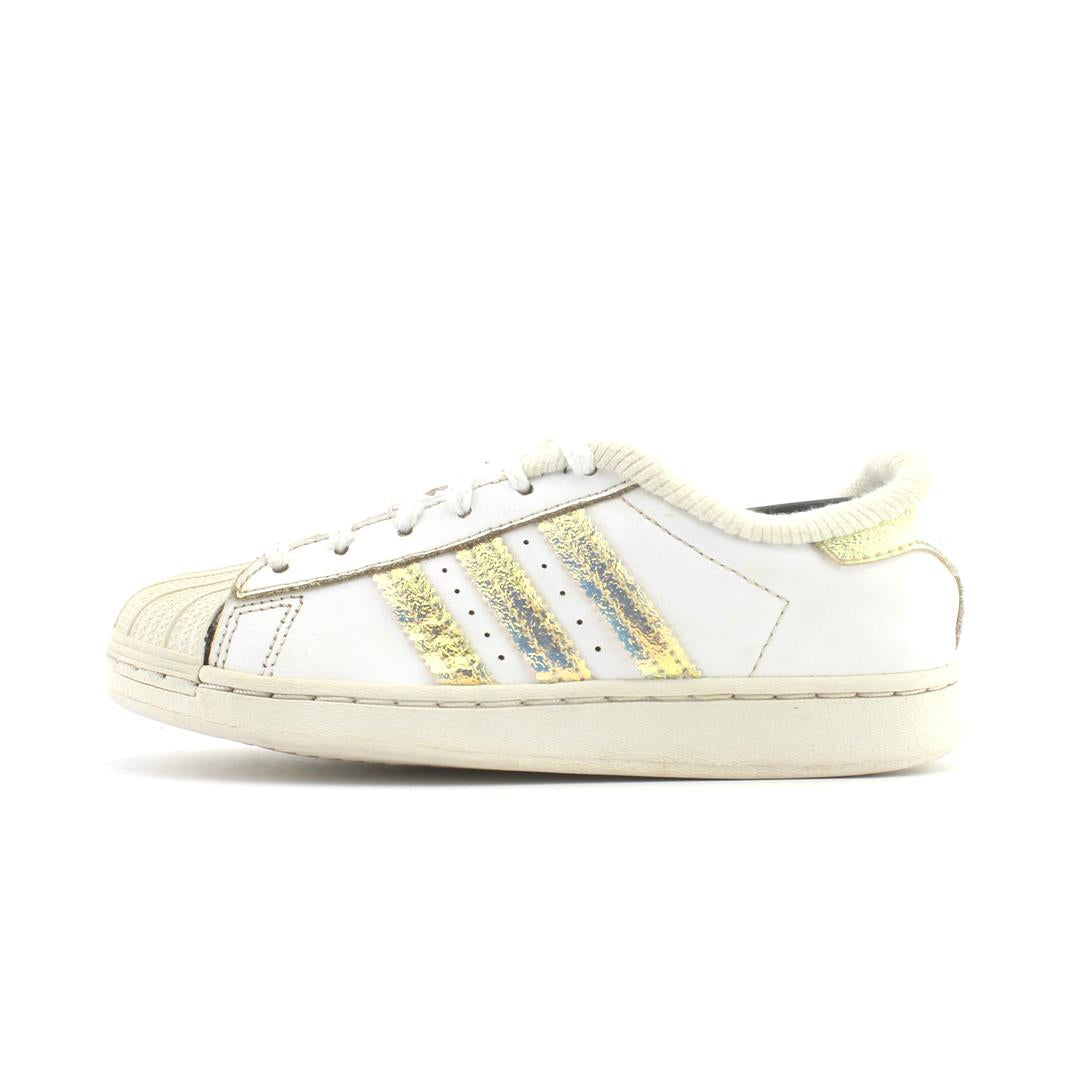 ADIDAS .