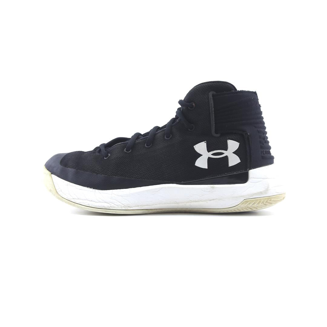 UNDER ARMOUR CURRY 3ZER0