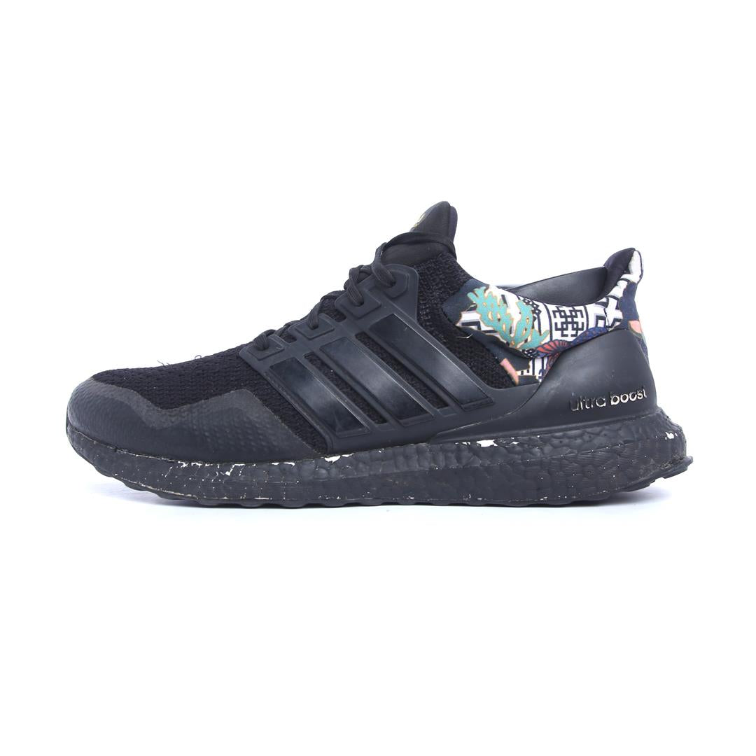 ADIDAS ULTRA BOOST DNA