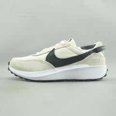NIKE  WAFFLE DEBUT