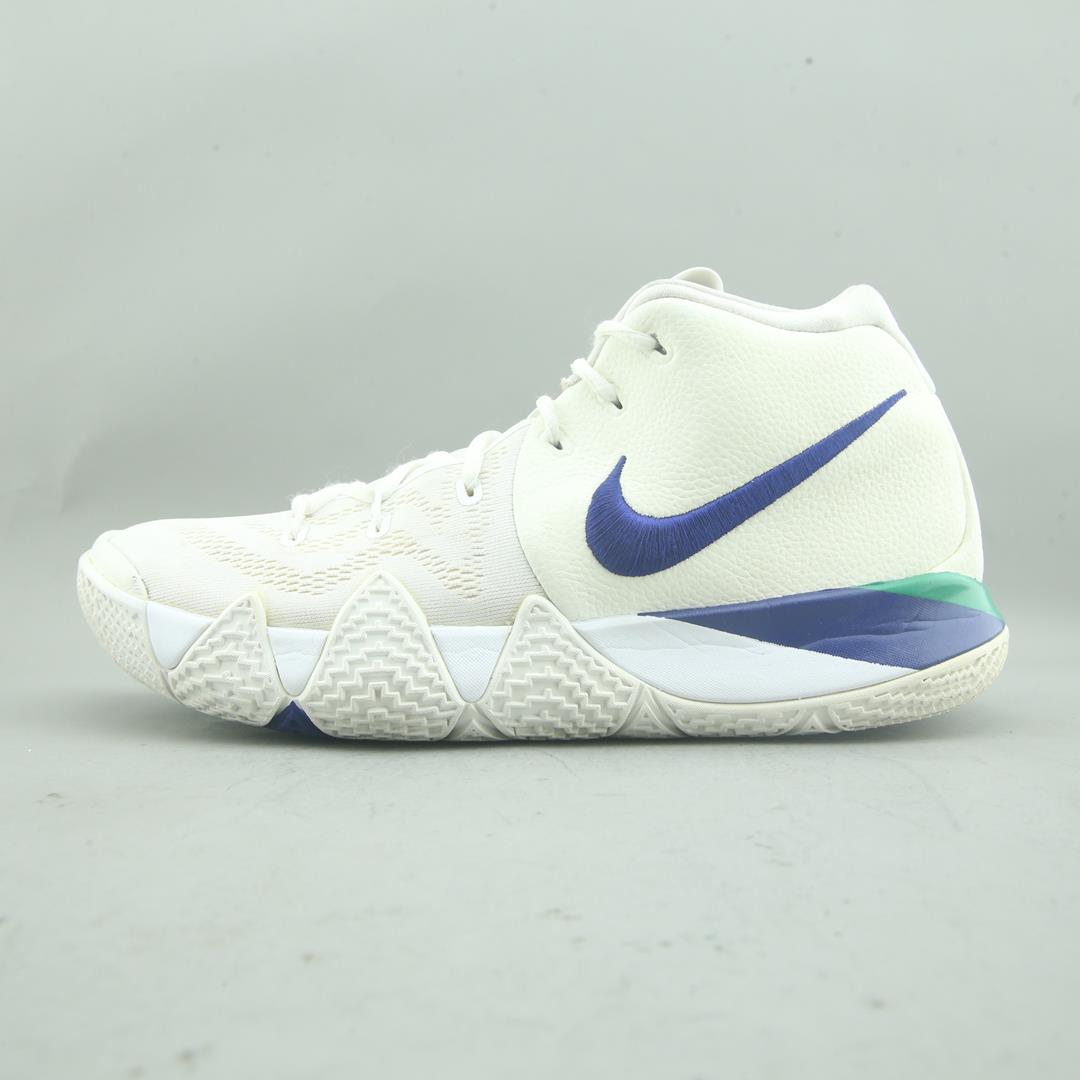 NIKE KYRIE 4