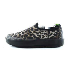 OOFOS  OOMG EEZEE LOW