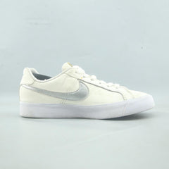 NIKE COURT ROYALE AC