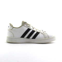 ADIDAS .